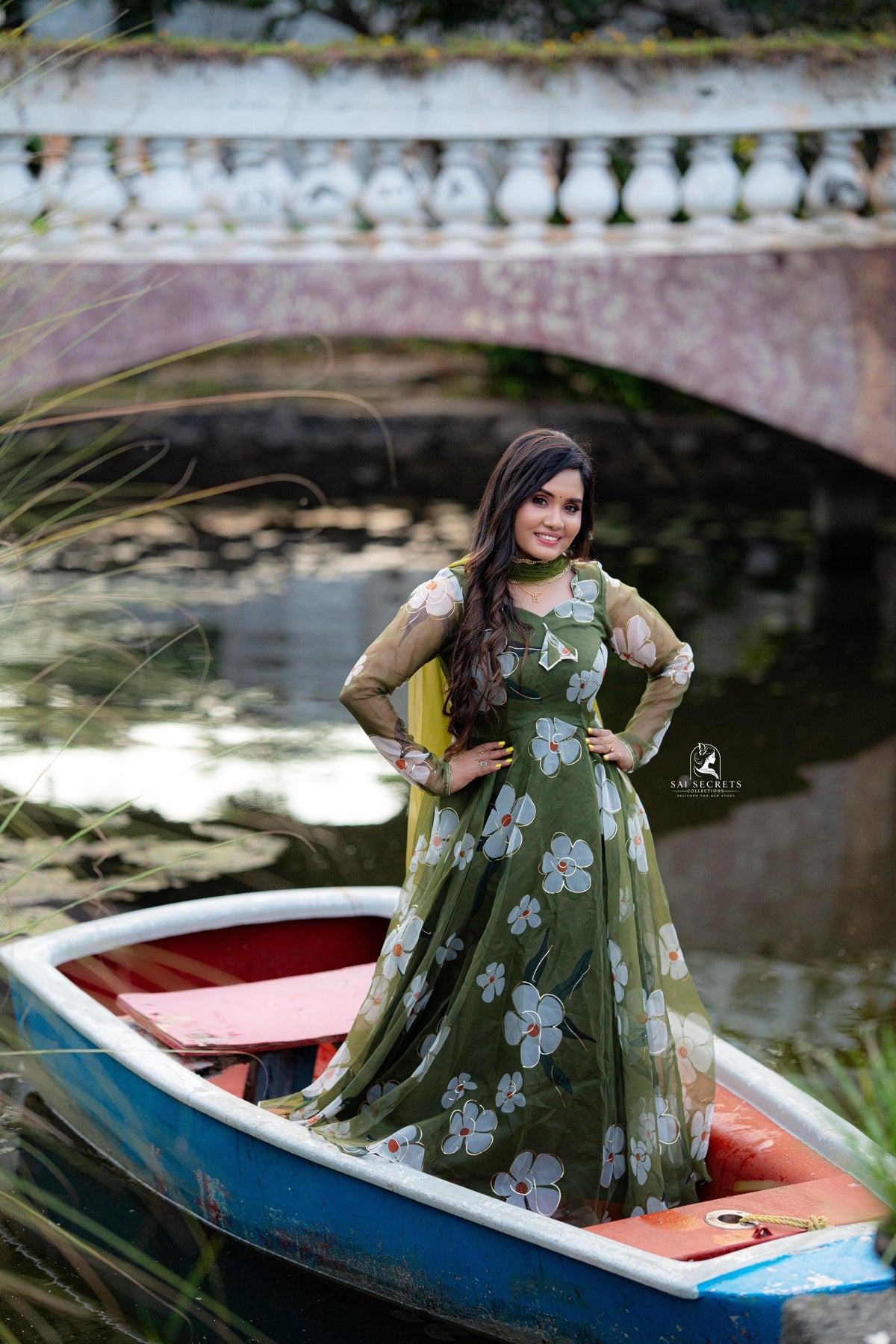 Sai Secrets Collections Women's  Anarkali _ Pavazhamali MATERIAL-FOIL PRINTED ORGANZA Olive Green.