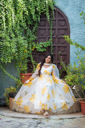 Sai Secrets Collections Women's  Anarkali - Pavazhamali MATERIAL-FOIL PRINTED ORGANZA - White.