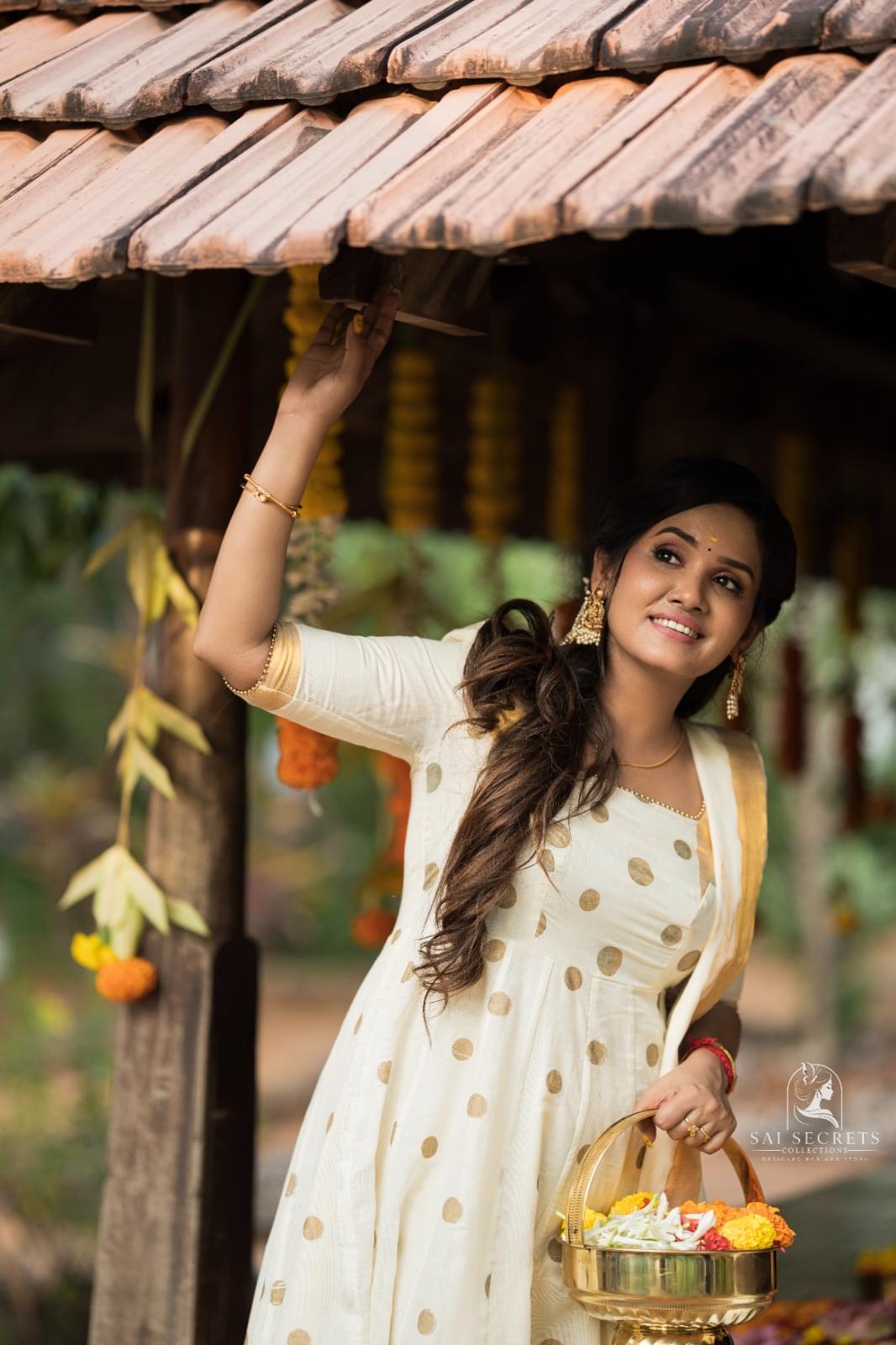 Sai Secrets Collections ONAM SPECIAL Series 3-KASAVU cotton Anarkali Elbow sleeves (Two set).