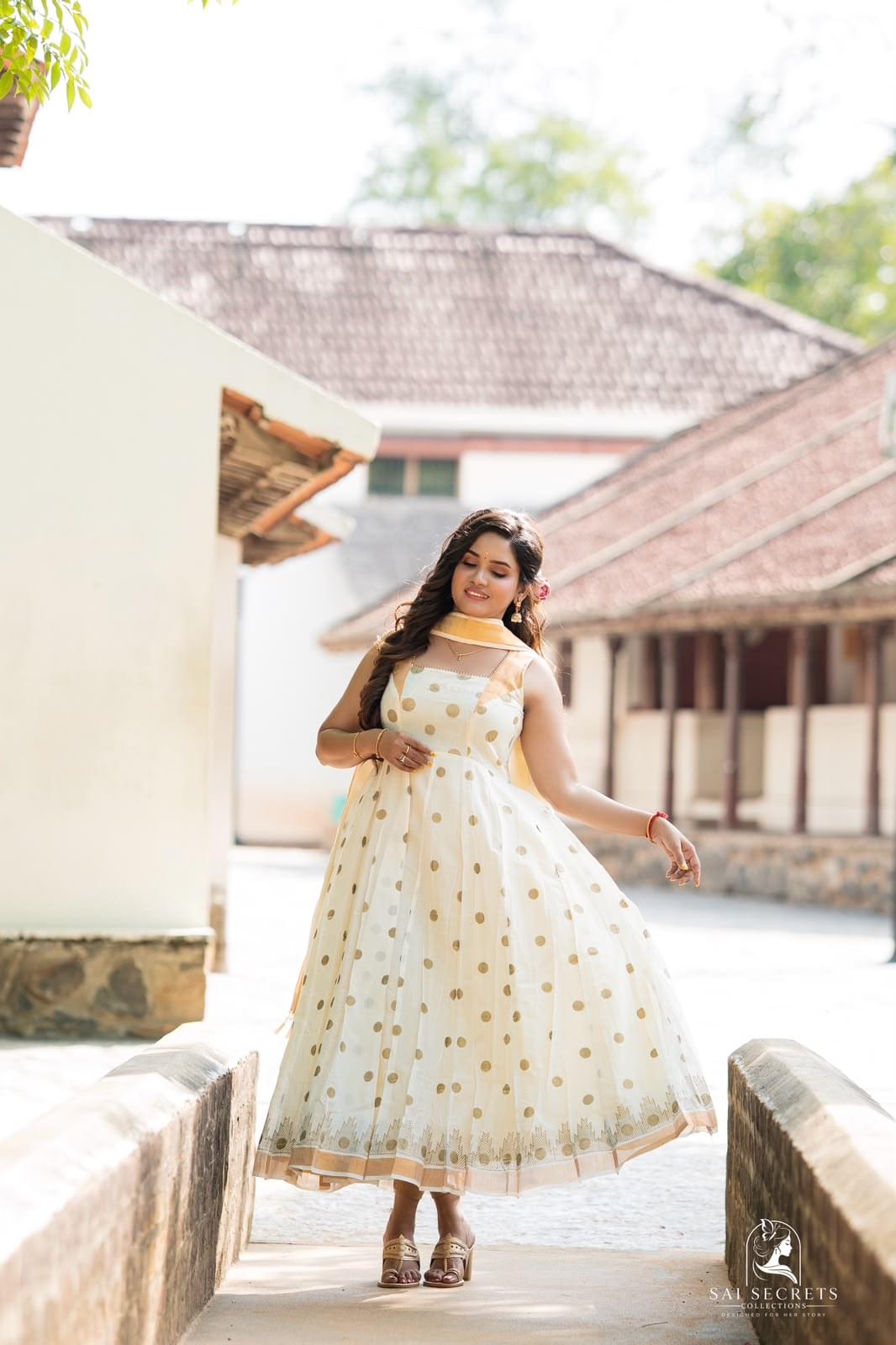 Sai Secrets Collections ONAM SPECIAL Series 4-KASAVU cotton Anarkali  sleeveless(Two set).